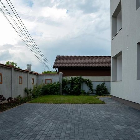 Solomon Apartments Ap 2 Sangeorgiu de Mures Exterior photo
