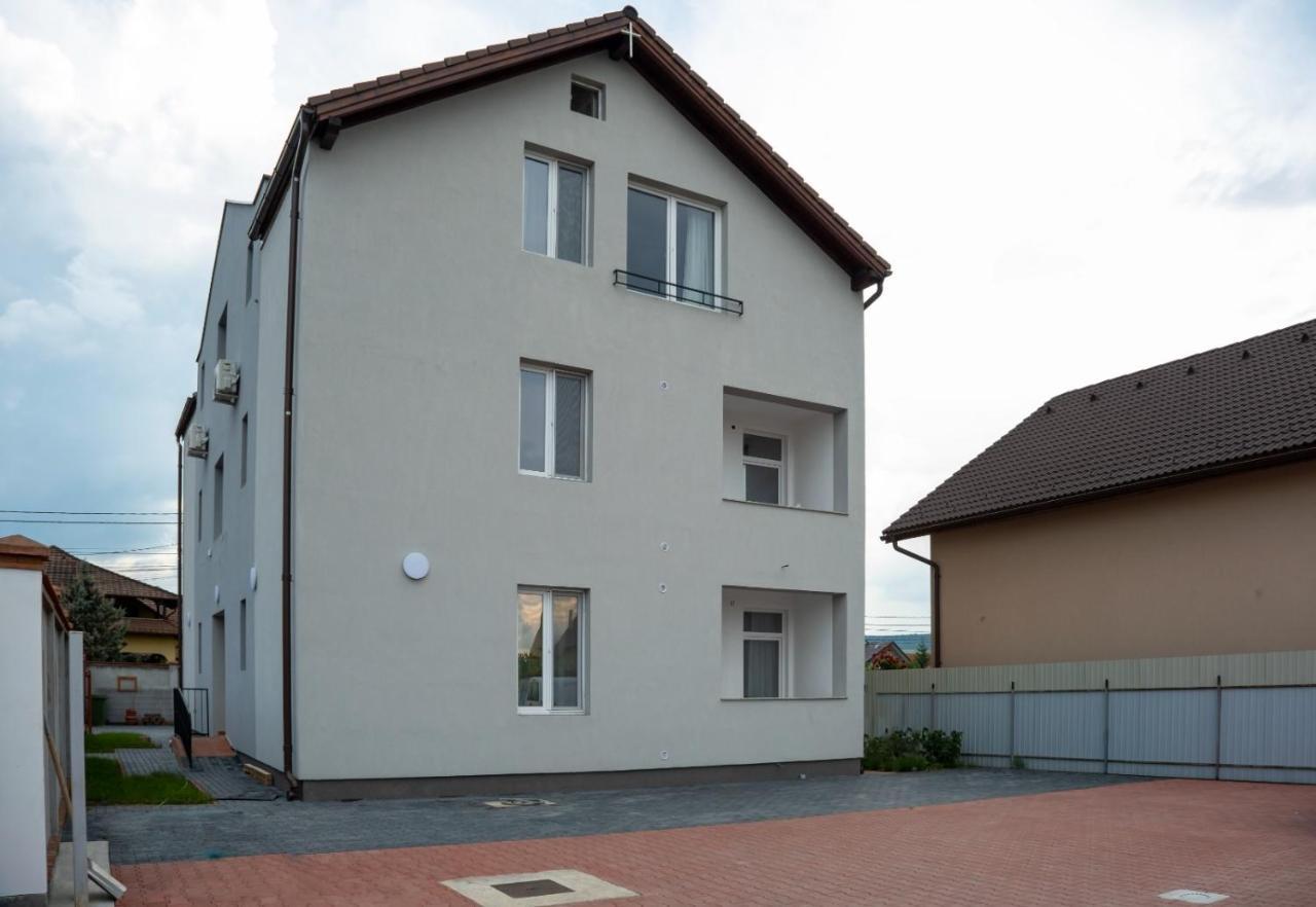 Solomon Apartments Ap 2 Sangeorgiu de Mures Exterior photo